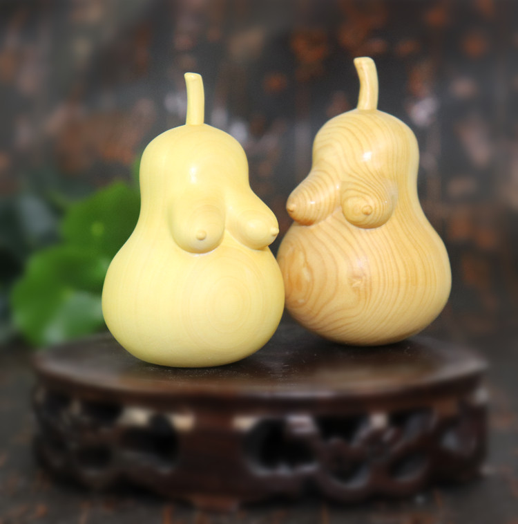 新款情趣 奶梨 黄杨木雕 木制工艺品 家居摆件 办公室摆件 送礼