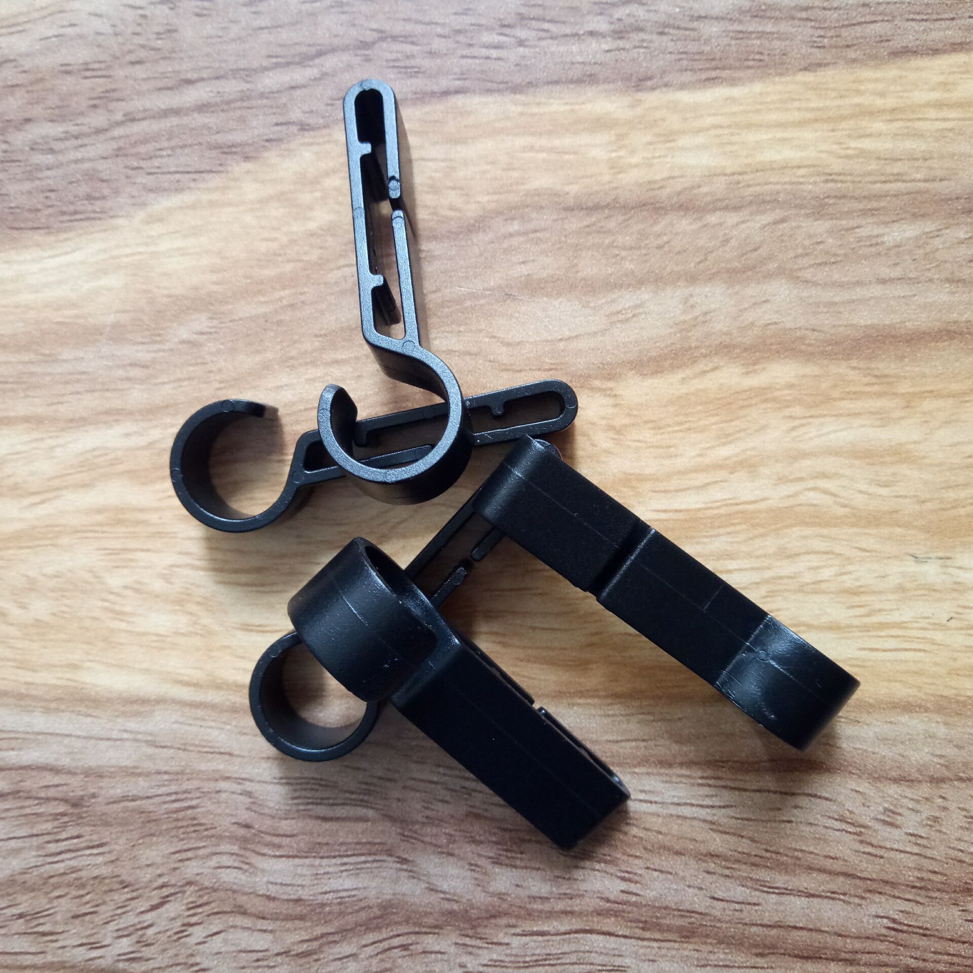 厂家直销安全帽头灯卡扣固定防滑扣塑料钩扣头灯带挂钩