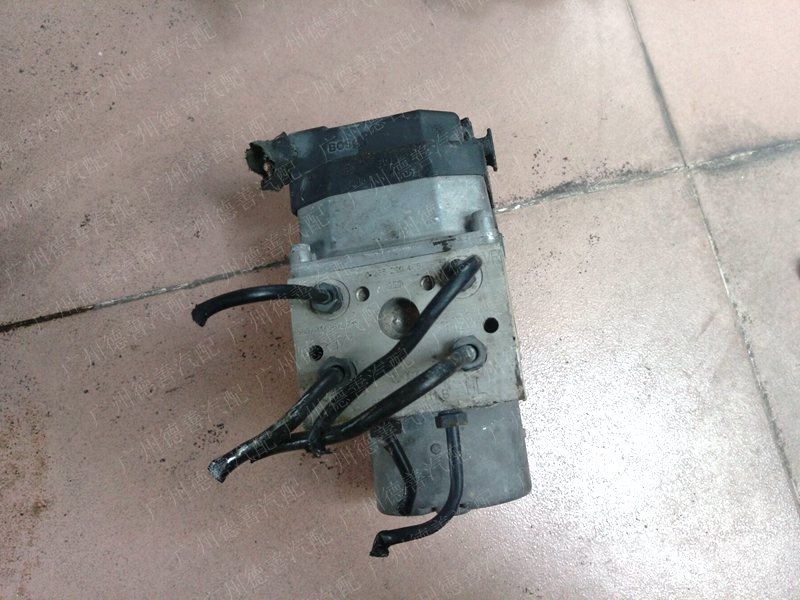 适用奥迪a6汽车abs泵 防抱死abs刹车总泵 8e0614111b