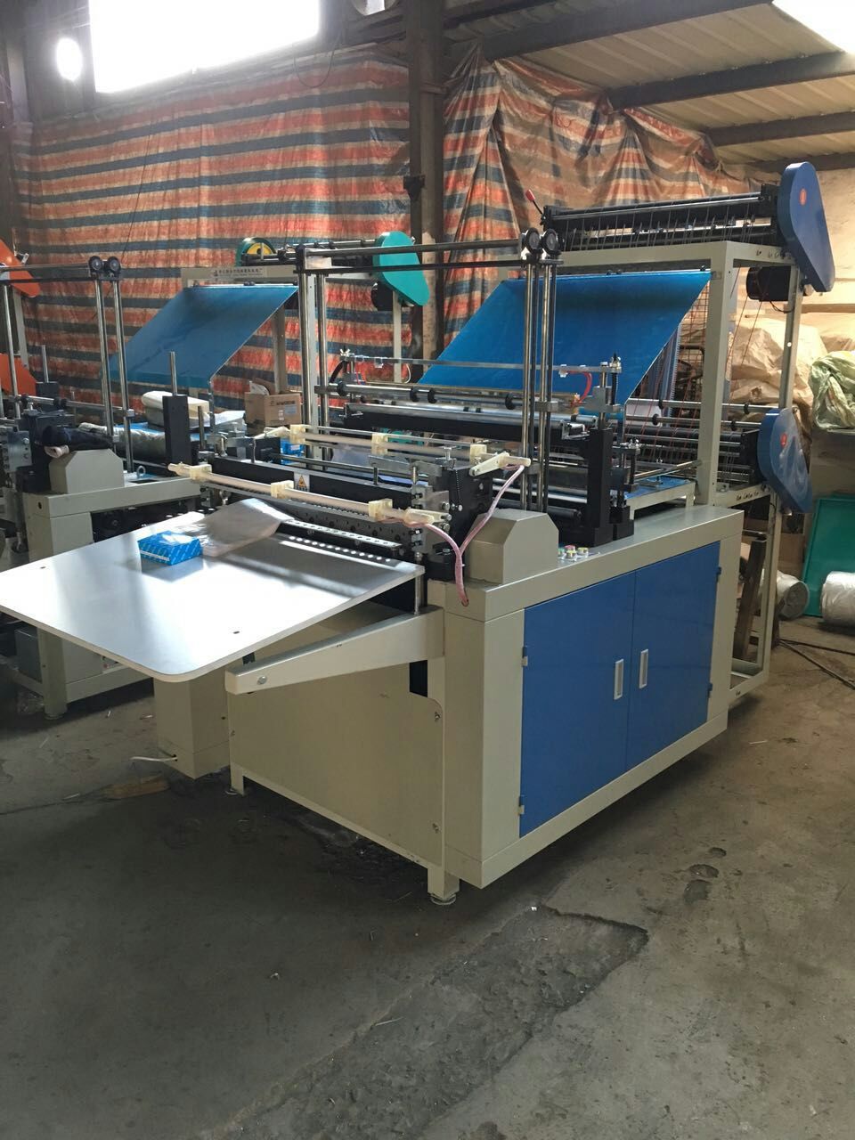 云邦机械供应全自动双层四道背心袋电脑控制制袋机工厂直销