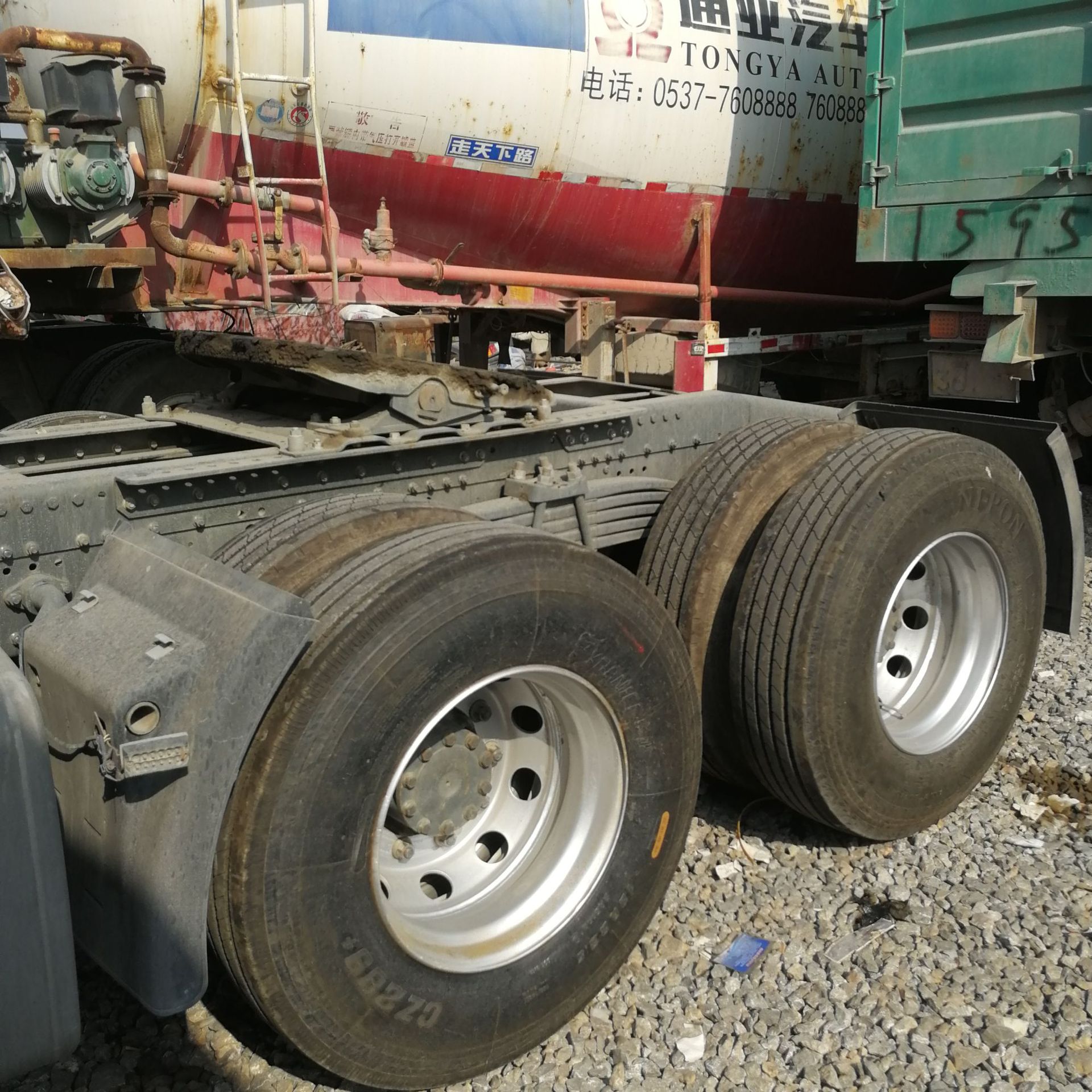 二手重汽豪沃t7 540马力牵引车 二手豪沃t7牵引车