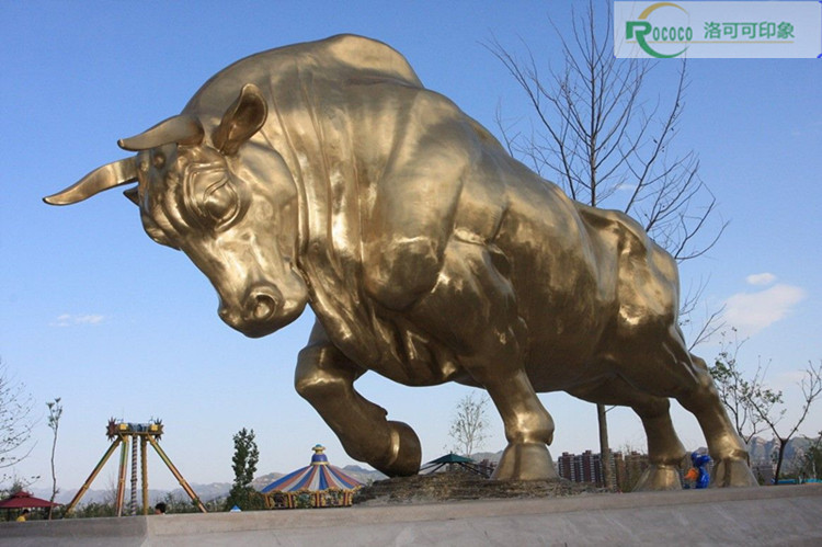 不锈钢奋斗牛雕塑户外城市广场动物牛铁艺抽象华尔街公牛校园摆件