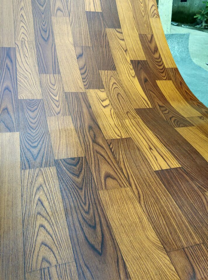 耐磨塑胶地板贴卧室家用办公场所厂家直销自粘木地板胶加厚防水