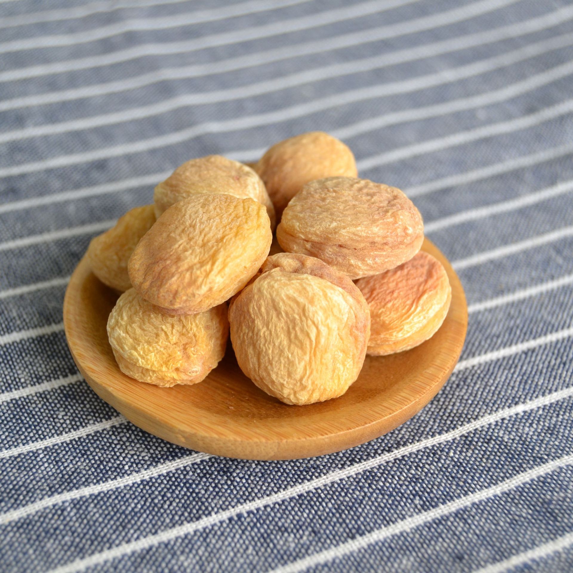 新货新疆特产树上杏干干果 小白杏干果休闲零食 500g包邮果干原料