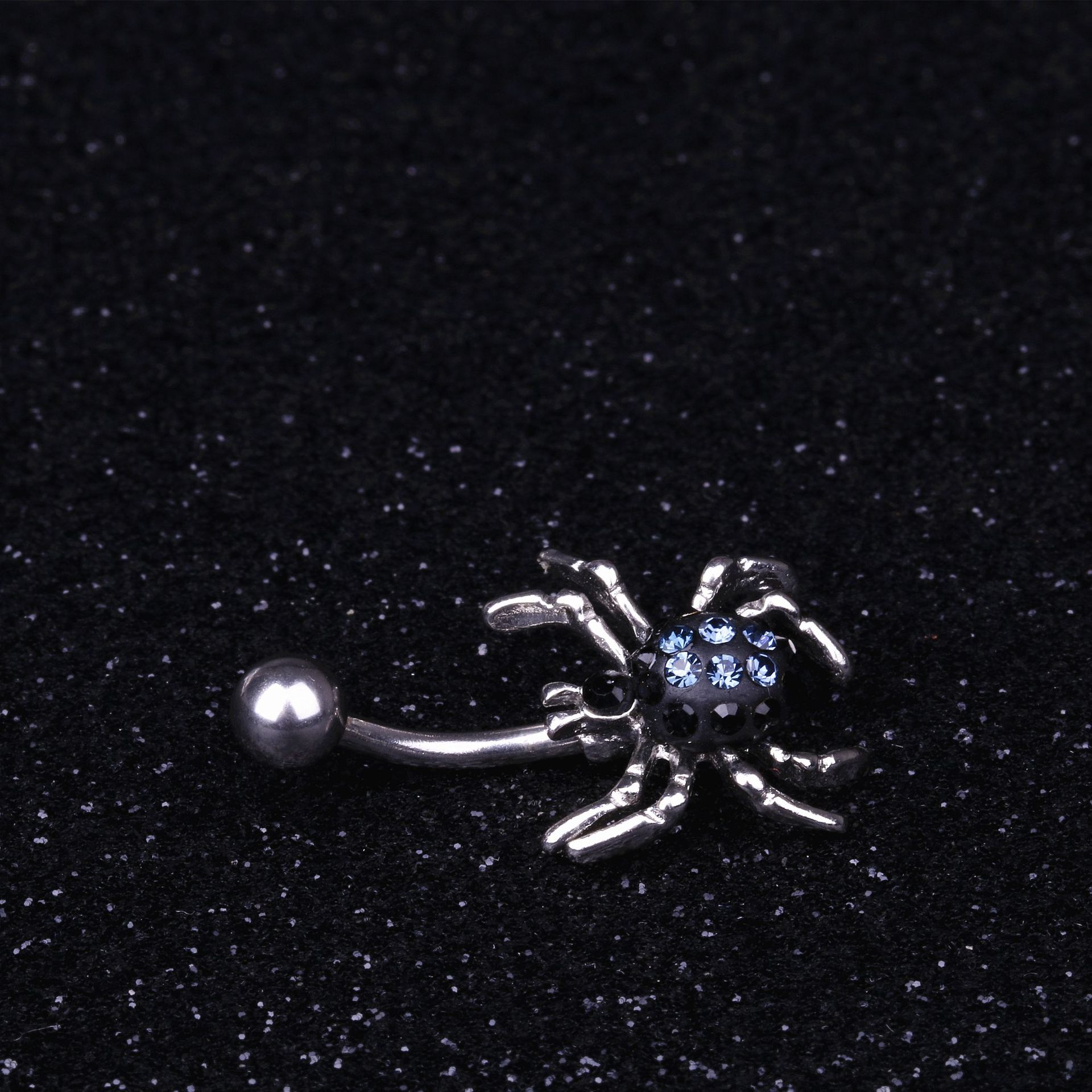 新品上市黑蜘蛛肚脐环个性镶钻脐环不锈钢肚脐钉爬行昆虫脐钉穿刺