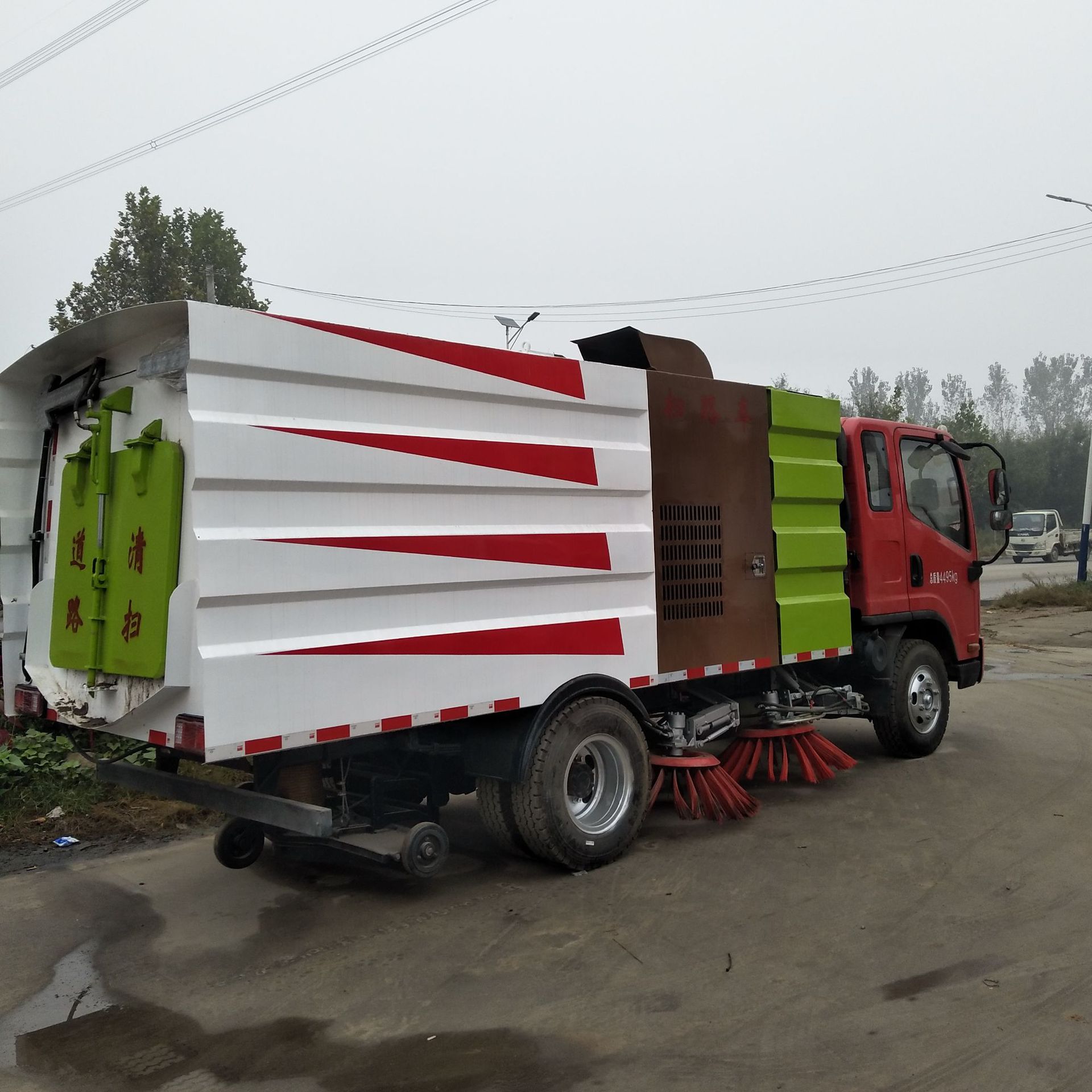 路面吸尘清扫车 城乡道路清洁东风环卫扫地车 洗扫一体扫路车
