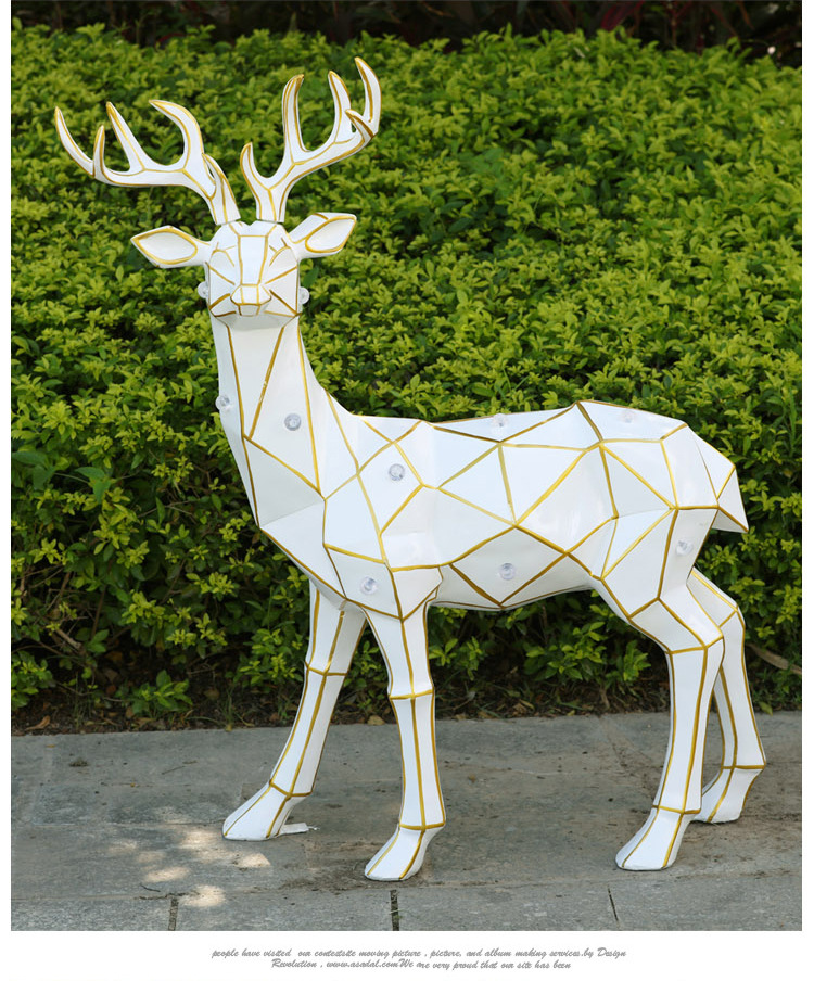 创意户外太阳能梅花鹿玻璃钢园林摆件仿真几何鹿商场景观动物雕塑