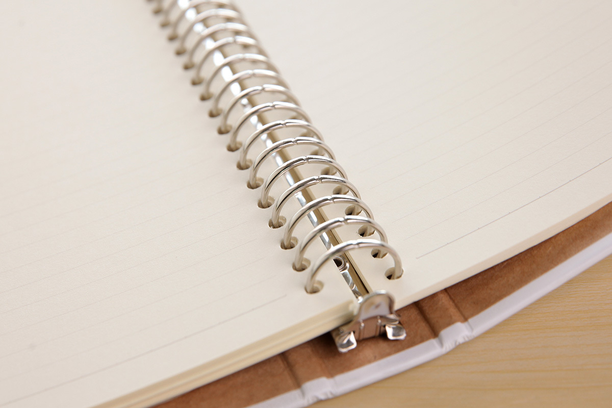 学生文具批发 金谷16k仰望天空活页夹本 线圈本 记事本7104