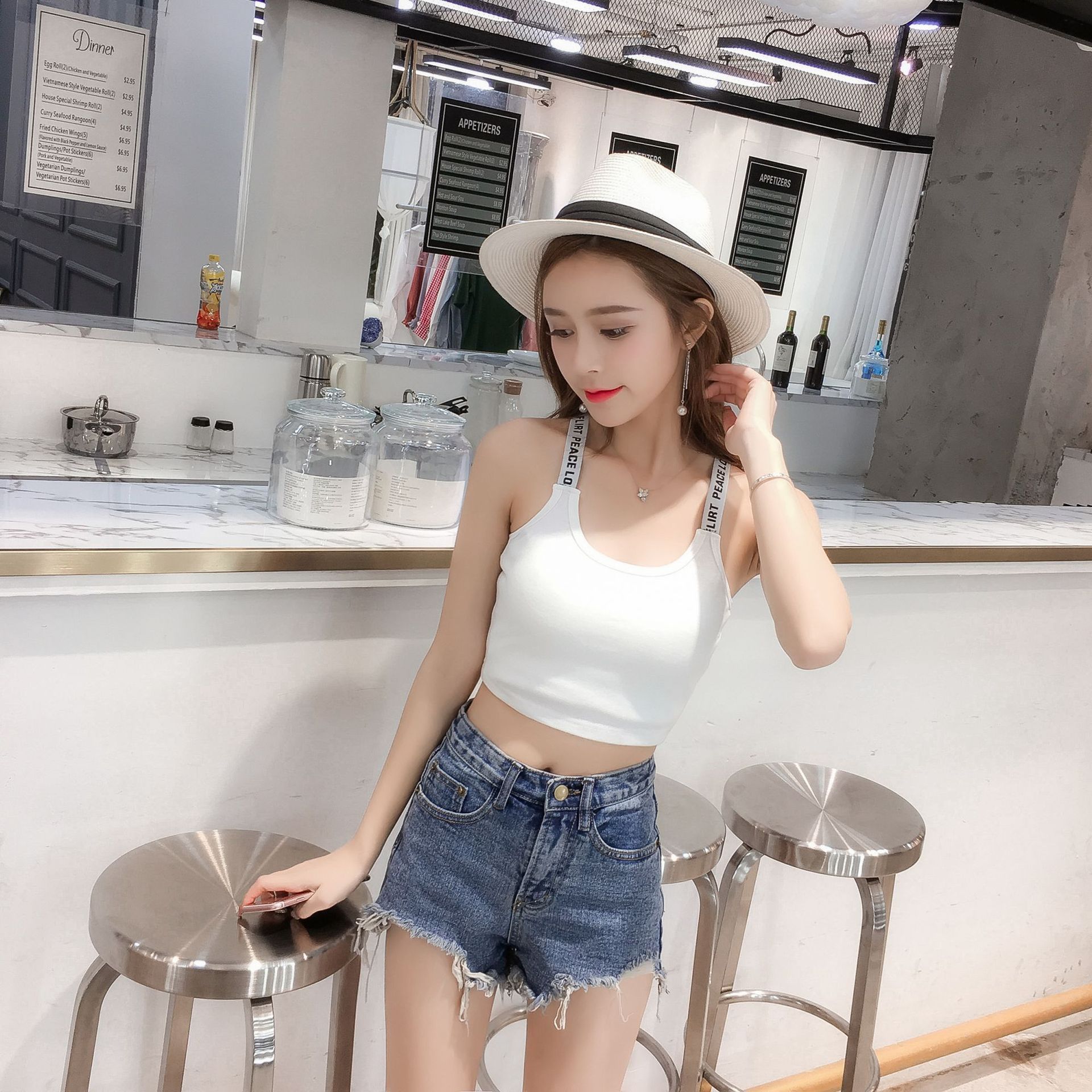 2018新款爆款女装纯色小吊带背心女夏外穿内搭打底衫厂家直销批发