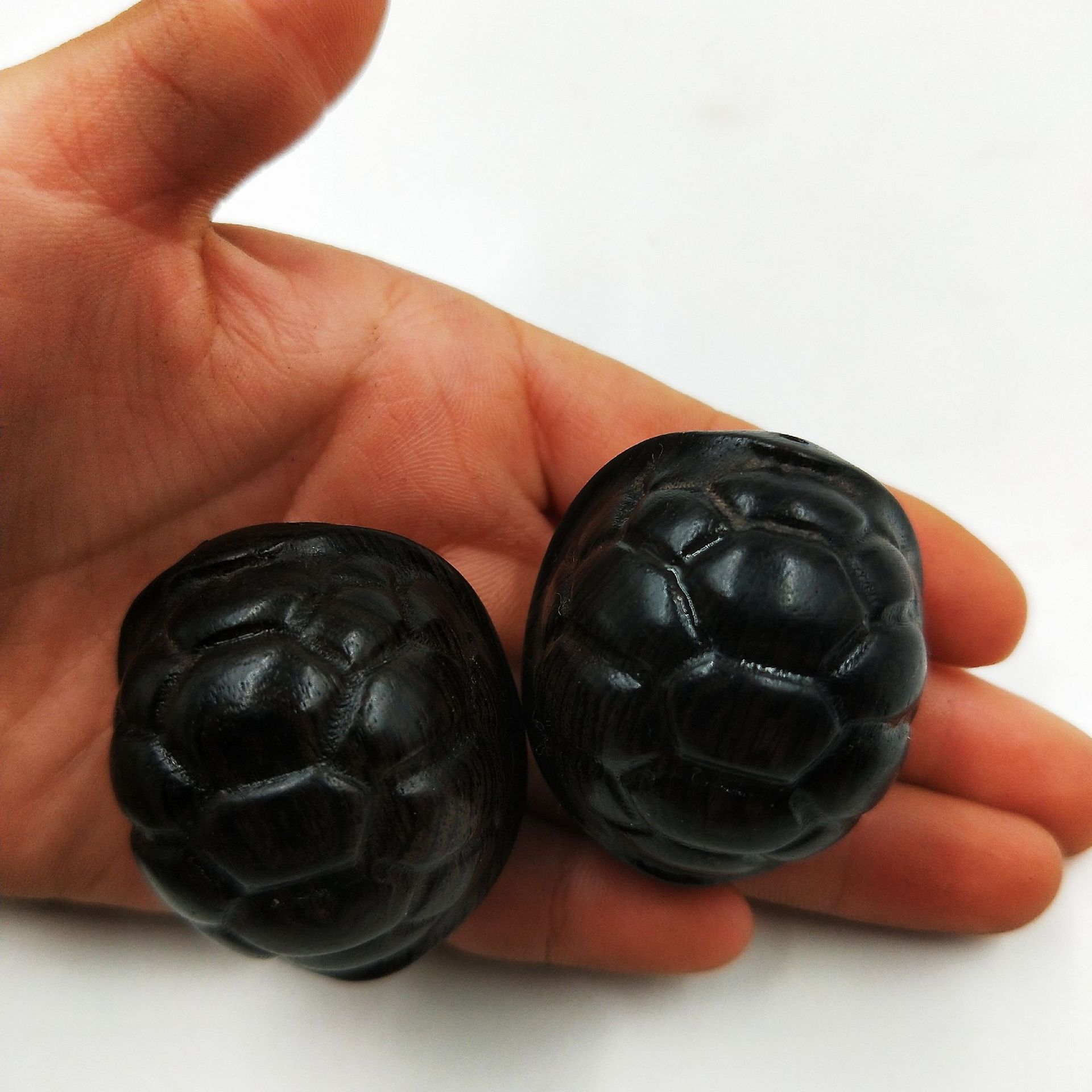 紫檀木雕刻手把件紫光檀龟壳钥匙链檀木挂件檀木手把件