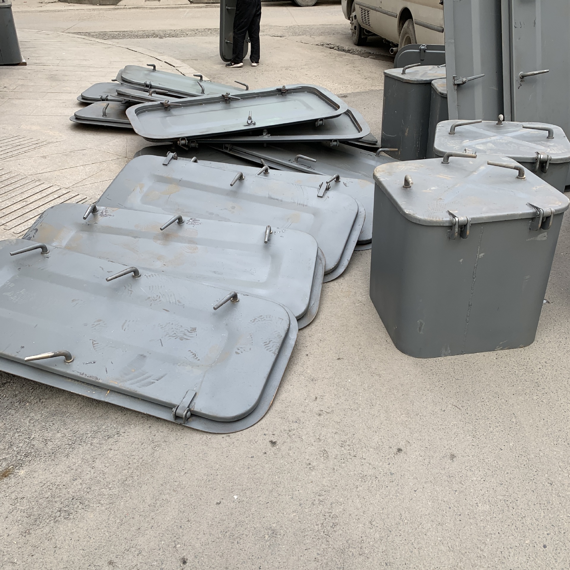 厂家供应 船用门窗船用钢制水密门船用钢制门6把手可定制