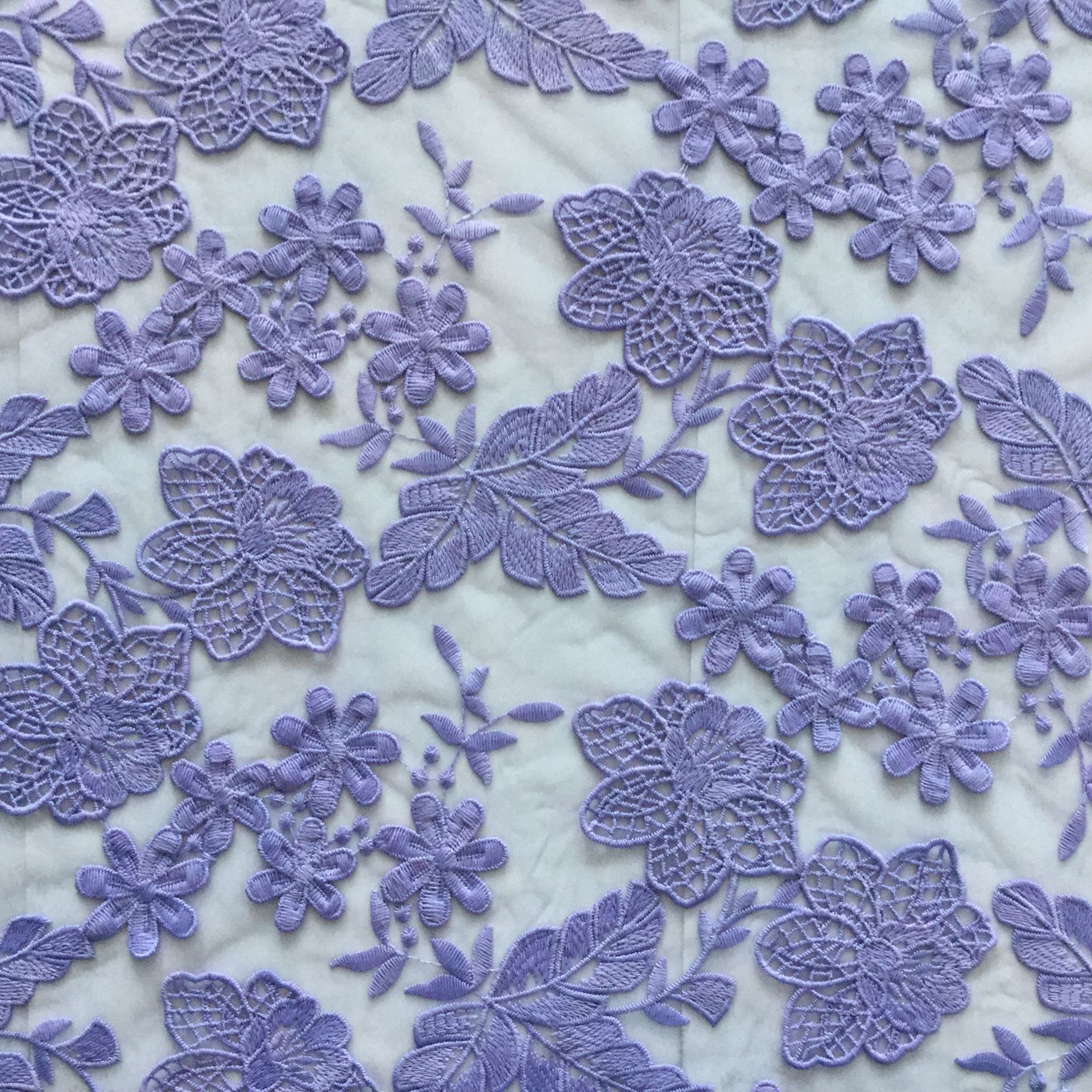 时尚网纱刺绣面料多色网布绣花蕾丝面料