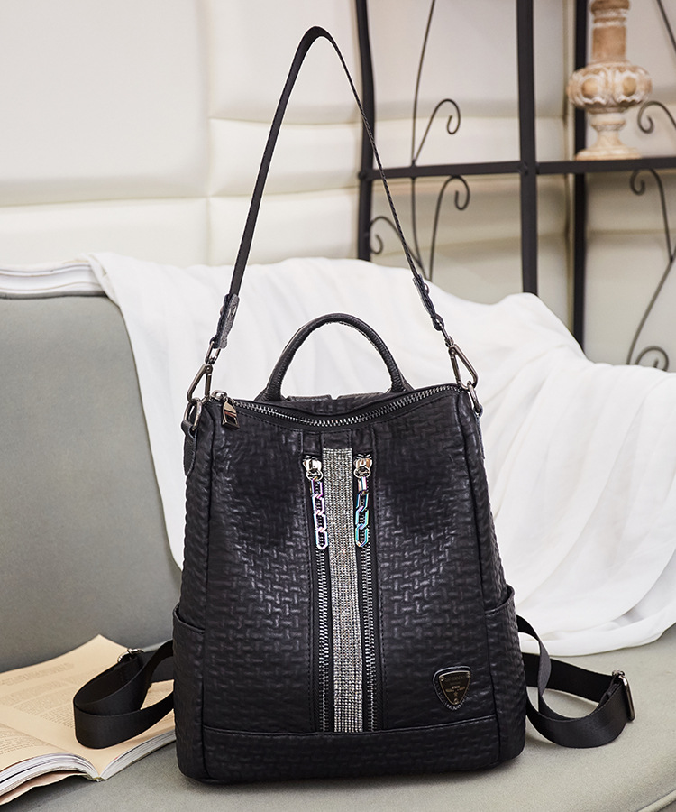 v女包2019新款韩版个性彩链复古双肩包女时尚百搭镶钻软皮背包女