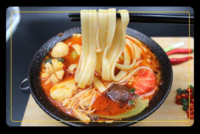 麻辣烫 带牛筋面的麻辣烫270g真空袋装东北特色小吃速食食品批发