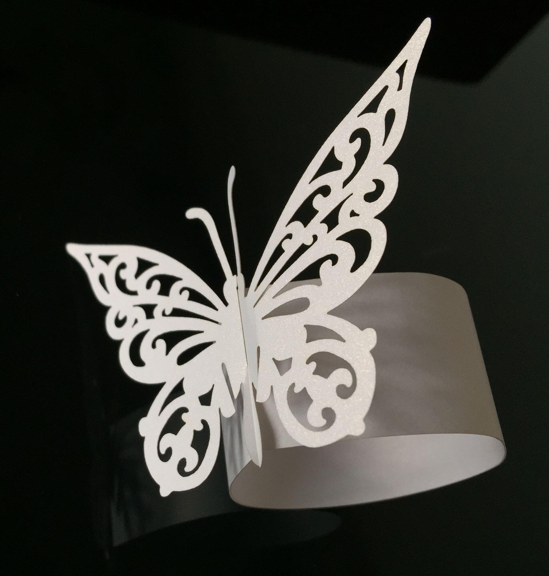 装饰纸花 蝴蝶毛巾扣 珠光纸餐巾环 白色镂空纸环 纸扣批发