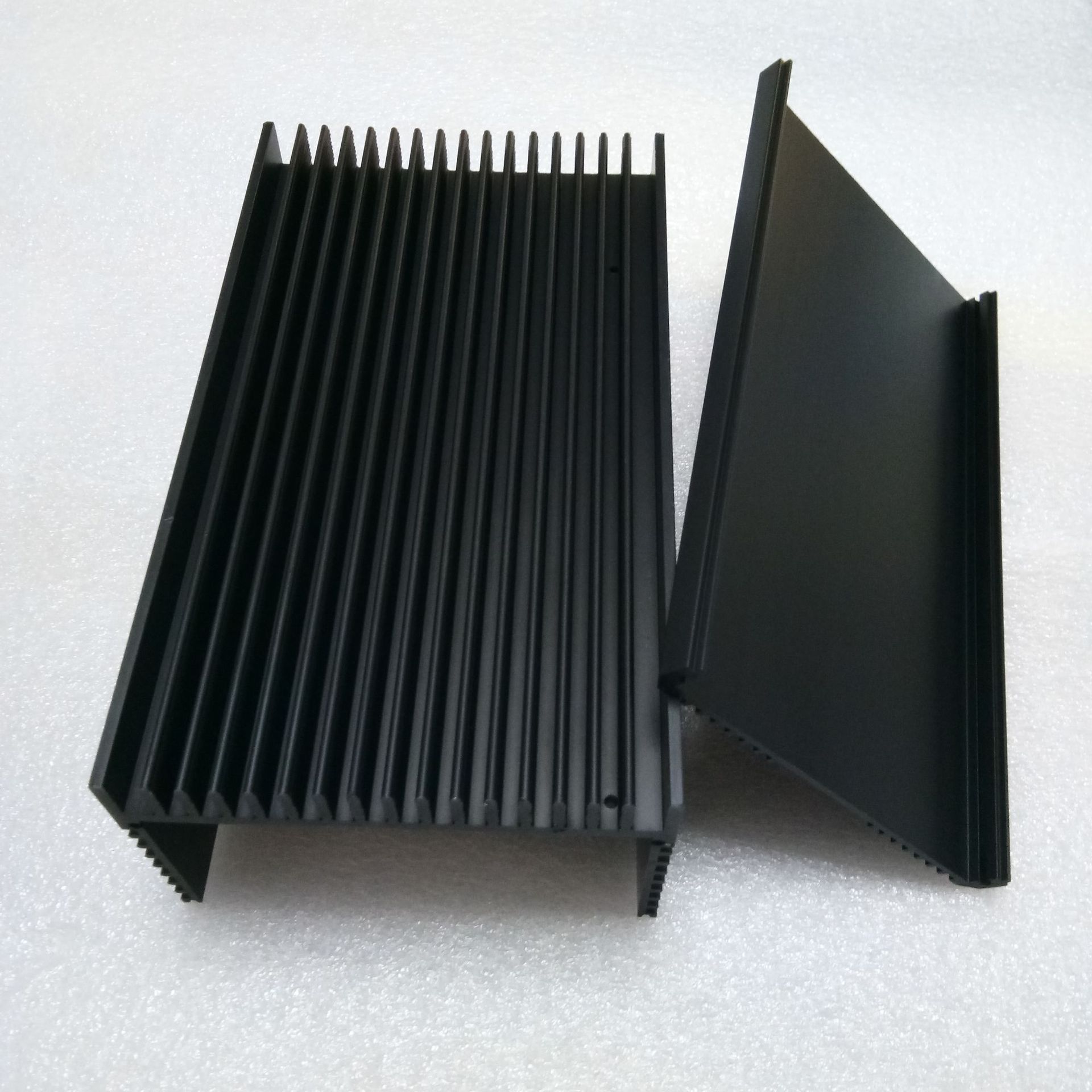 现货铝型材铝合金电源盒 可切割 钻孔 攻丝 喷砂阳极氧化加工