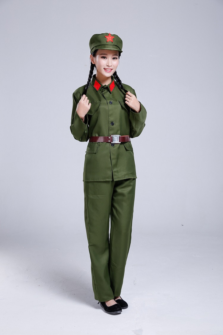 八路军包括:帽子 上衣 裤子 腰带 绑腿 红军服包括:帽子 上衣 裤子