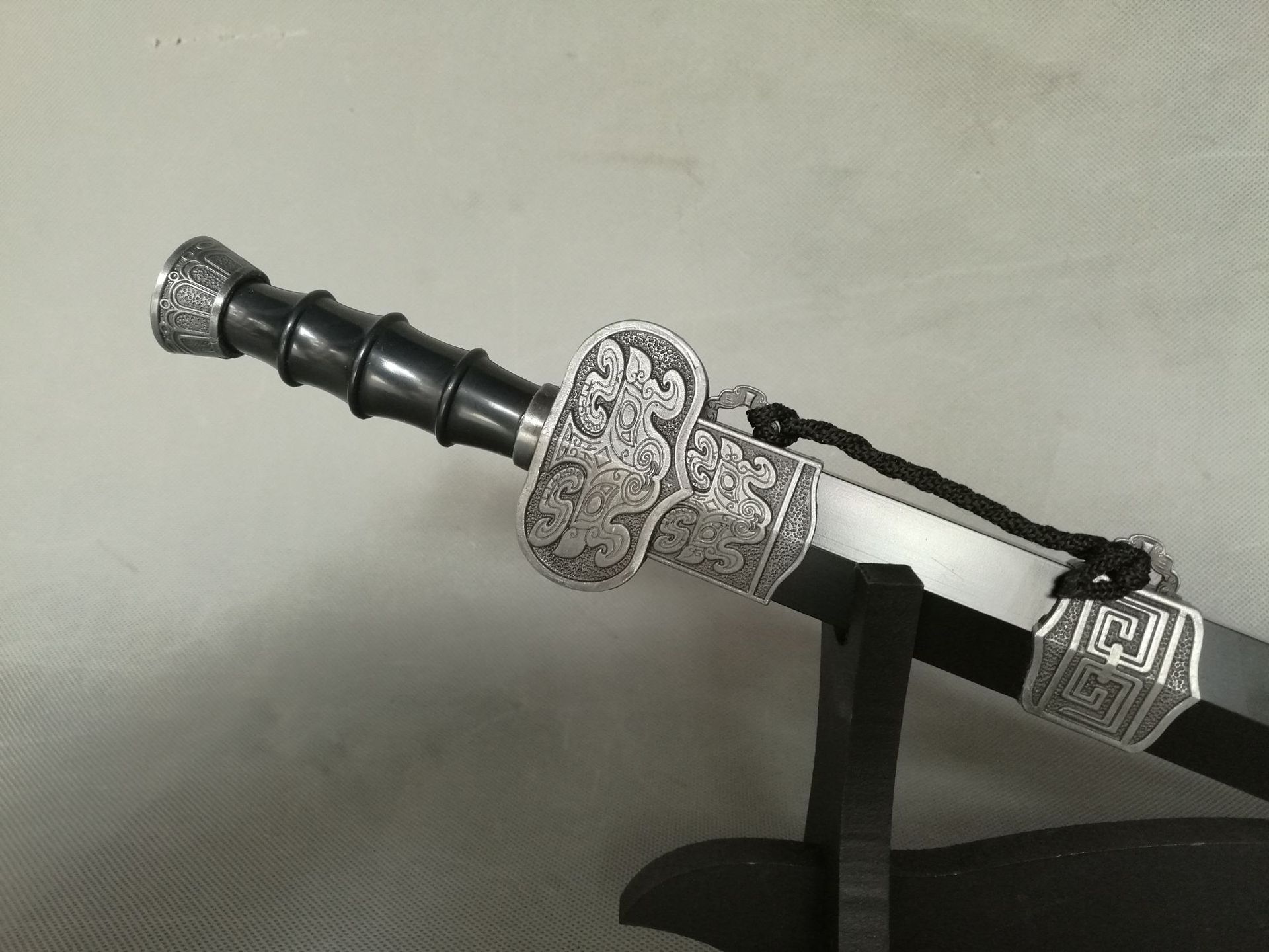 龙泉宝剑 虎头小汉剑hk18-2 不锈钢压花镇宅特 厂家直销 未开刃