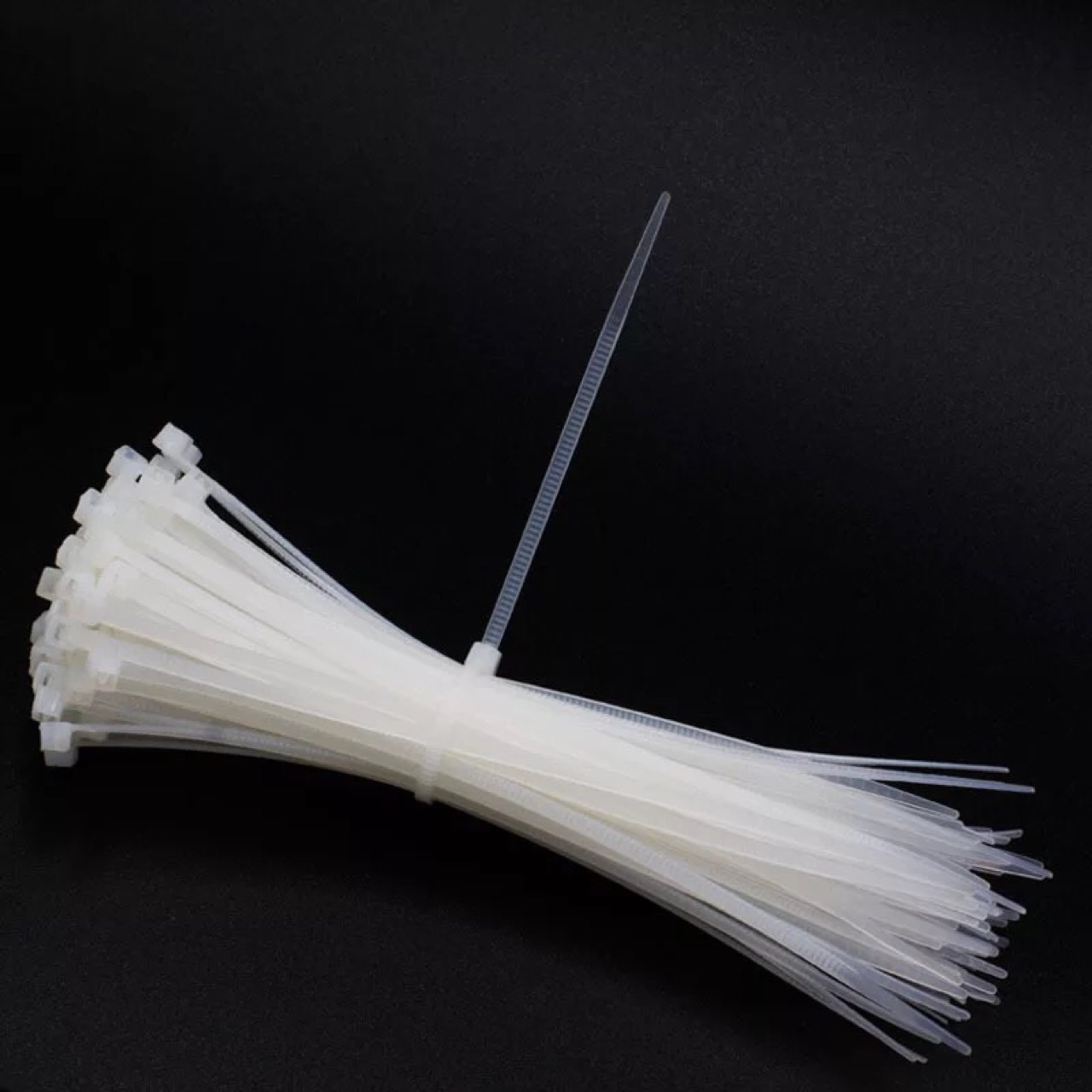 直销耐高温白色自锁式尼龙扎带环保阻燃束线带 尼龙扎带5*200扎带