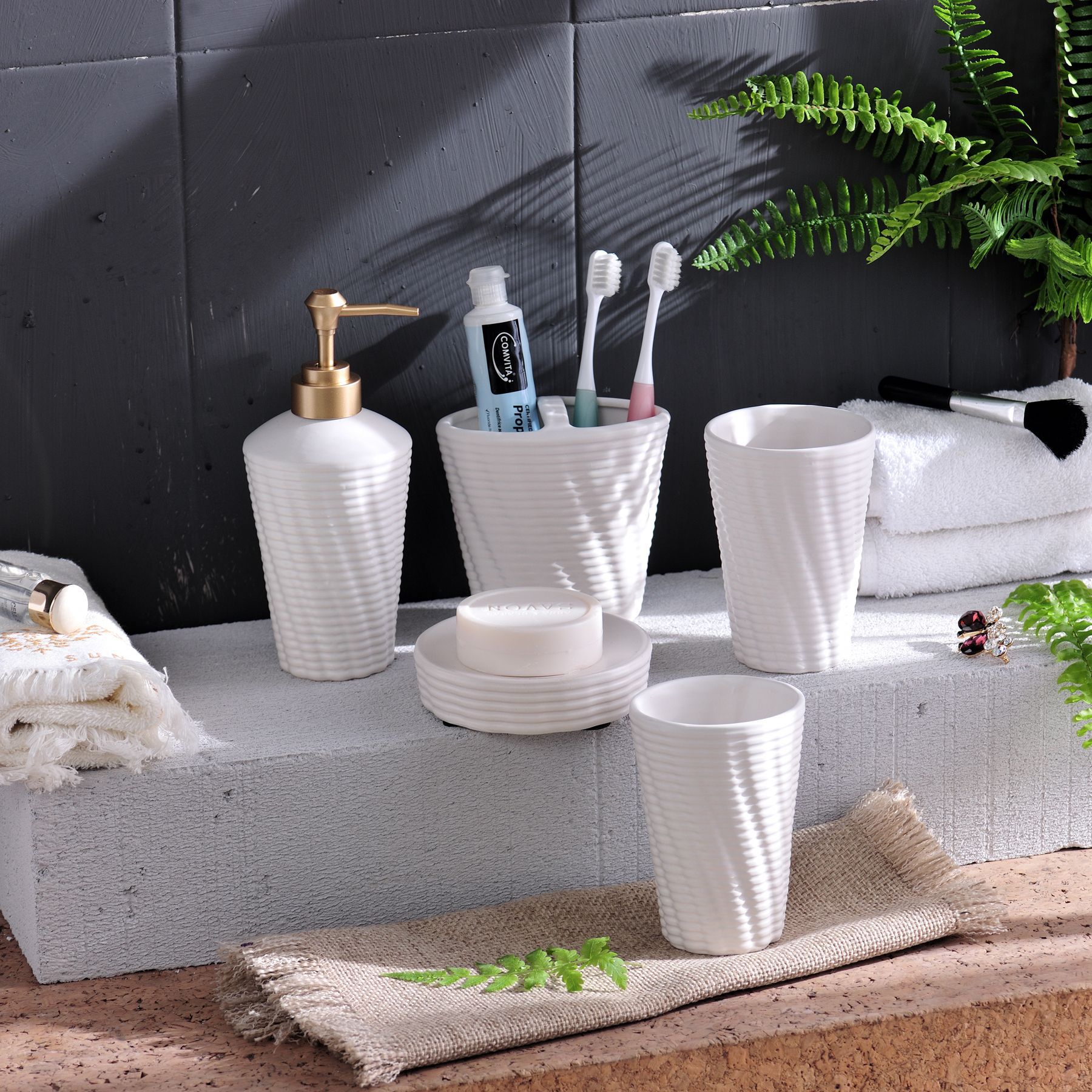 简约陶瓷卫浴五件套洗漱套装浴室用品卫生间漱口杯牙刷杯套装跨境