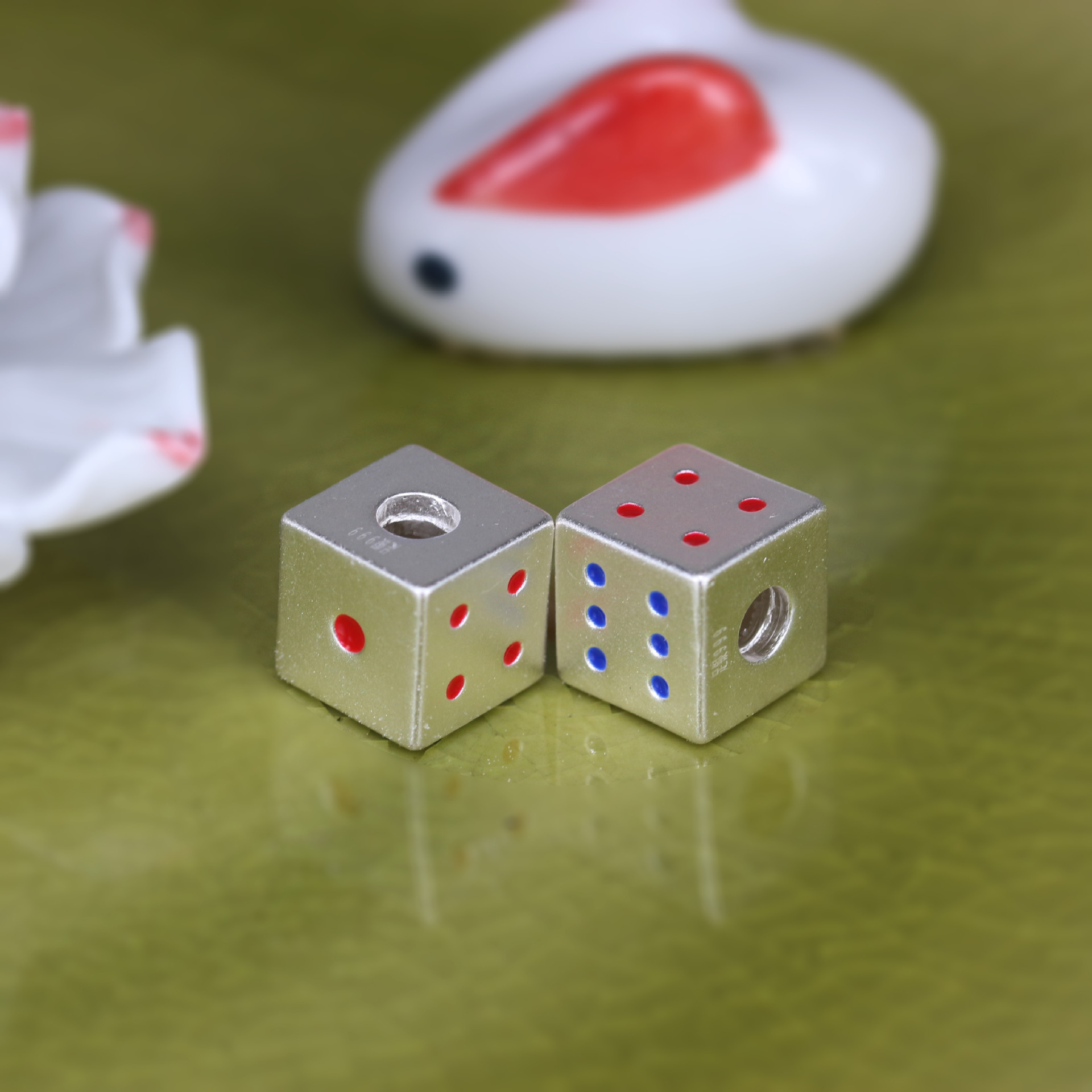 硬银烤漆骰子999纯银幸运招财筛子转运珠红绳串珠手链配饰