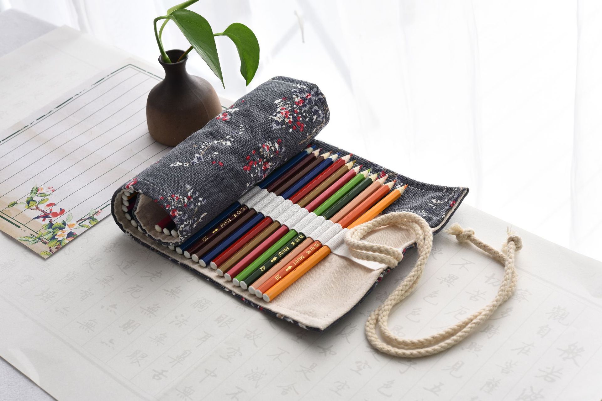 手工帆布布艺笔袋简约笔帘卷笔盒36/48/72大容量彩铅素描文具收纳