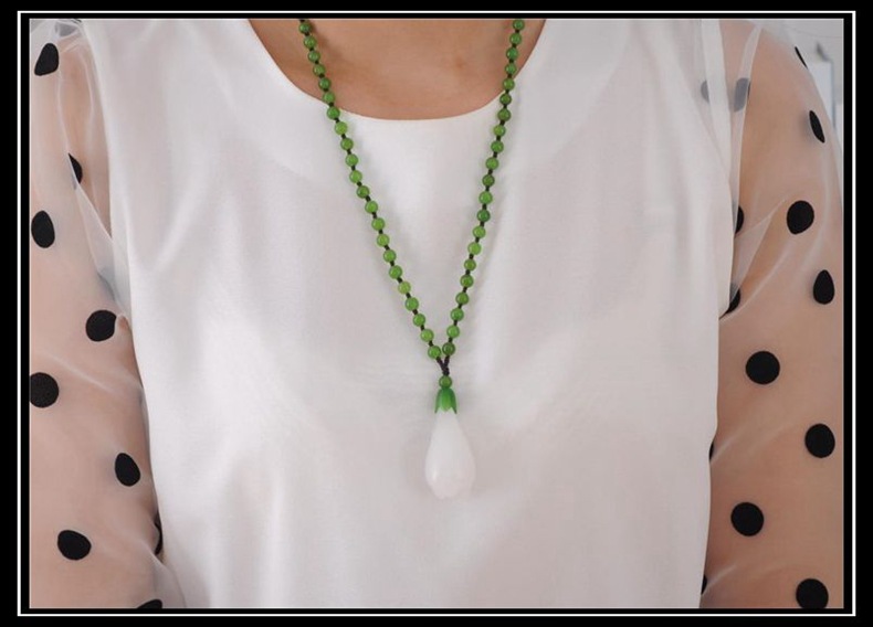 天然新疆卡瓦石挂件 手工白玉兰花吊坠 碧玉色项链玉坠毛衣链饰品