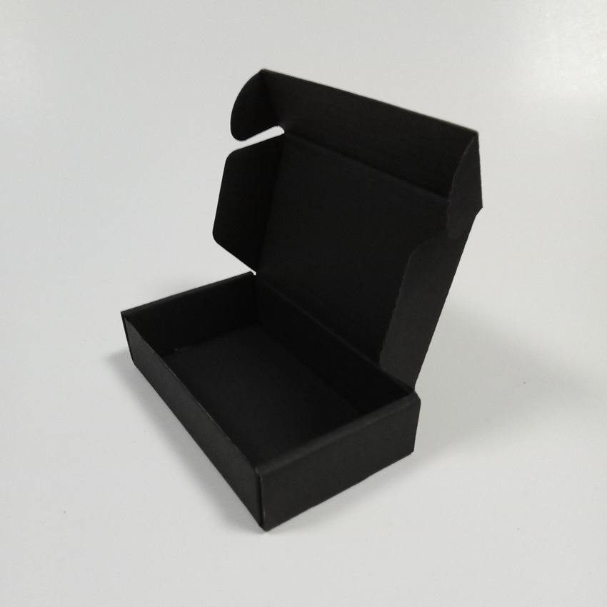 黑色飞机盒定制烫金大号双面印瓦楞服装快递盒子男装包装盒定做