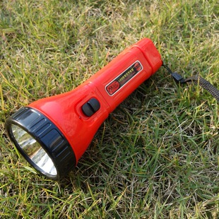 超亮大手电筒