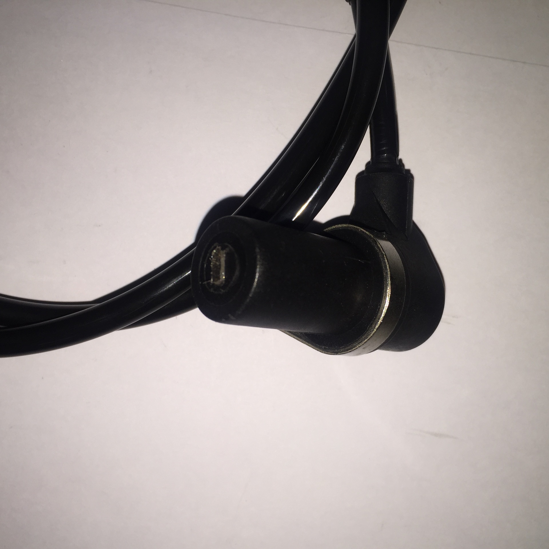 适用奔驰e300汽车abs传感器 轮速传感器 2105400617