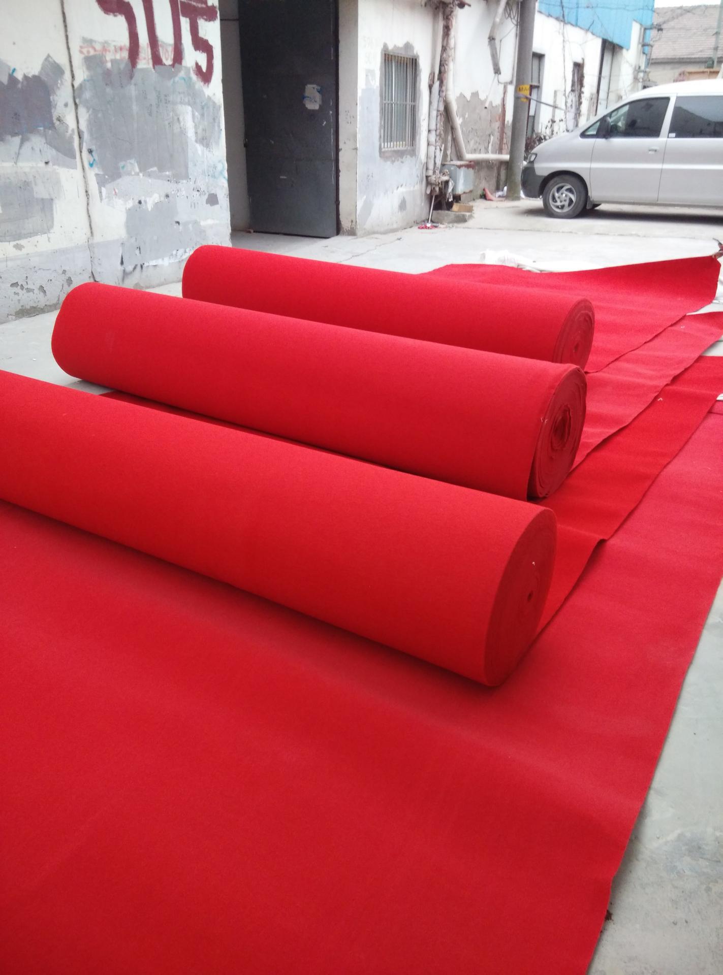 婚庆地毯一次性加厚庆典开业展会舞台t台专用红拉绒条纹常用地毯