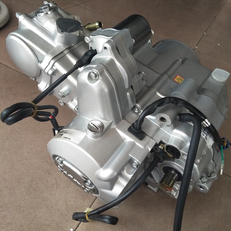 重庆力帆三轮摩托车四轮125水冷发动机总成卧式自动离合厂家直销