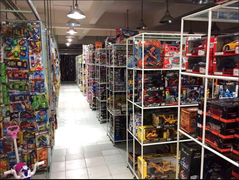 地摊热卖库存玩具 库存杂款玩具跑江湖工厂尾货儿童玩具厂家批发