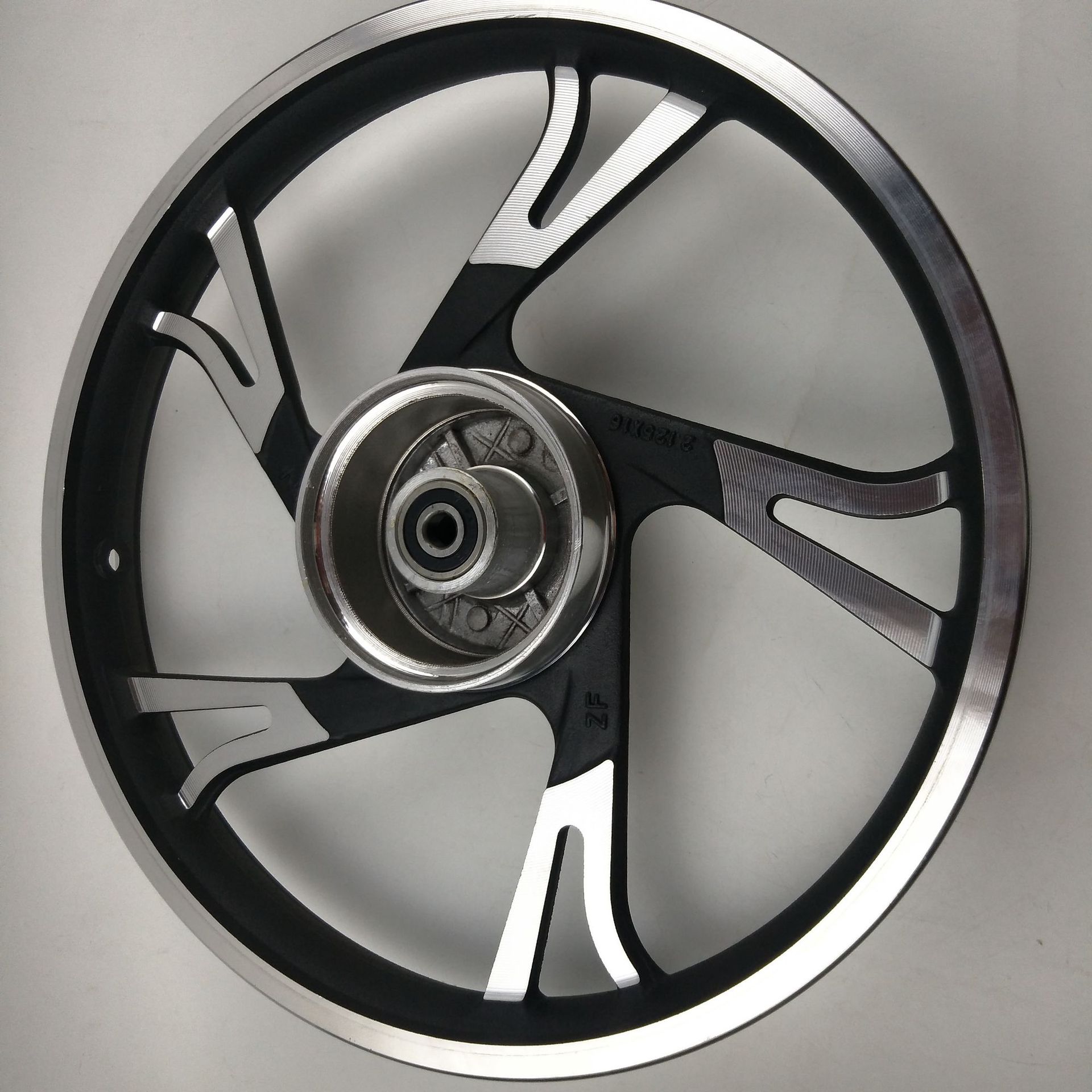 125铝电动车前轮