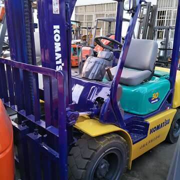 现货转让上海新款二手komatsu丰田3吨柴油叉车平衡重内燃叉车