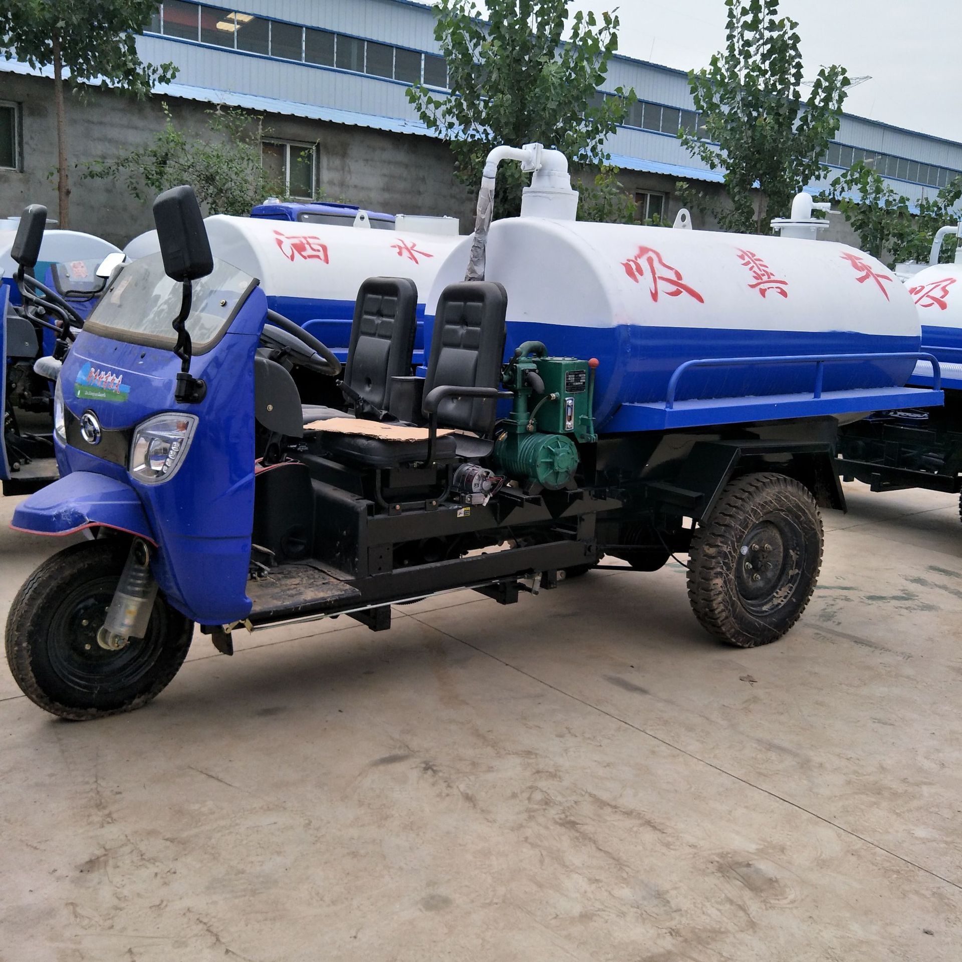 多辆小型吸粪车福田3吨吸粪车三轮吸粪车厂家现车出售