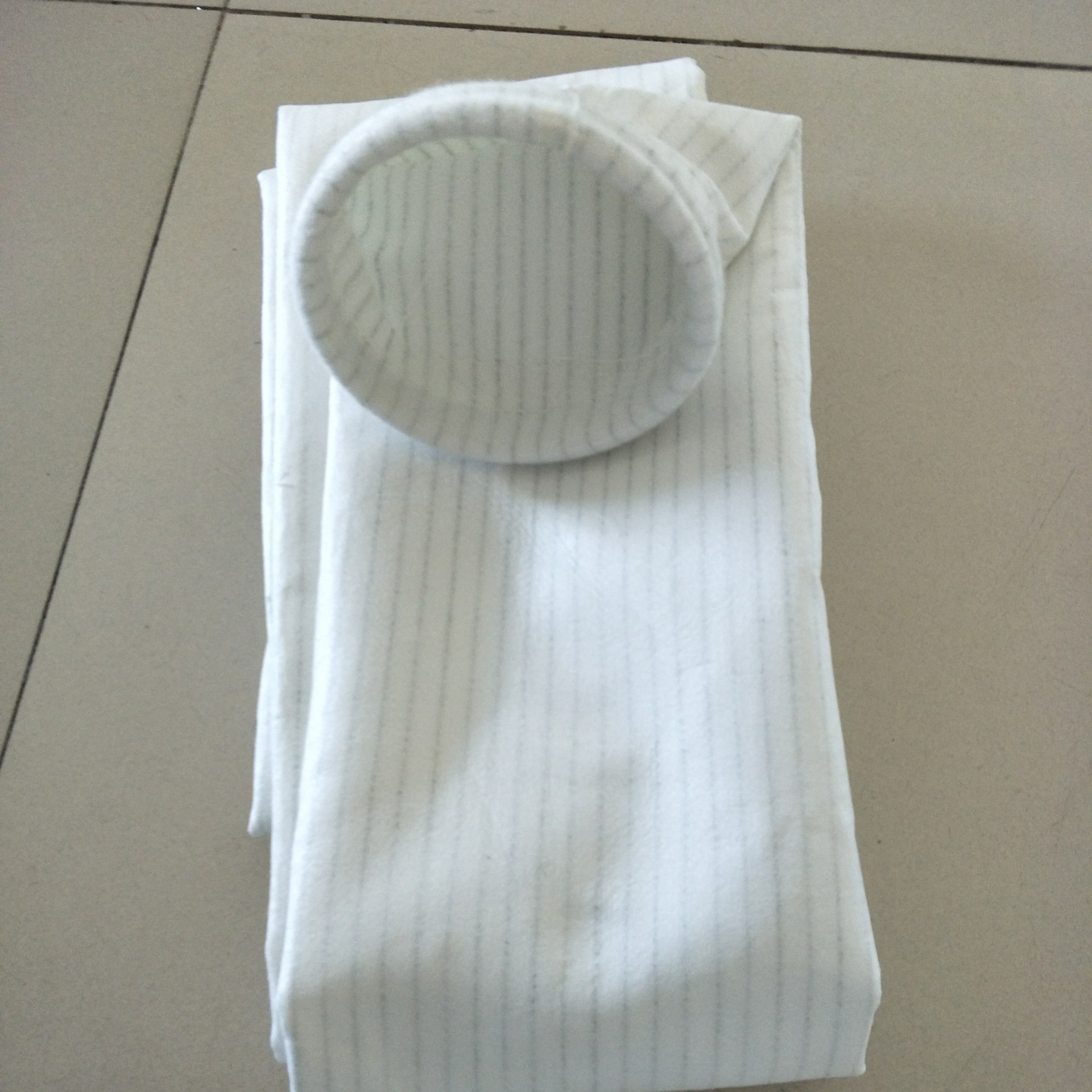 防静电覆膜涤纶针刺毡除尘布袋 防静电除尘布袋厂家 电厂用防爆除