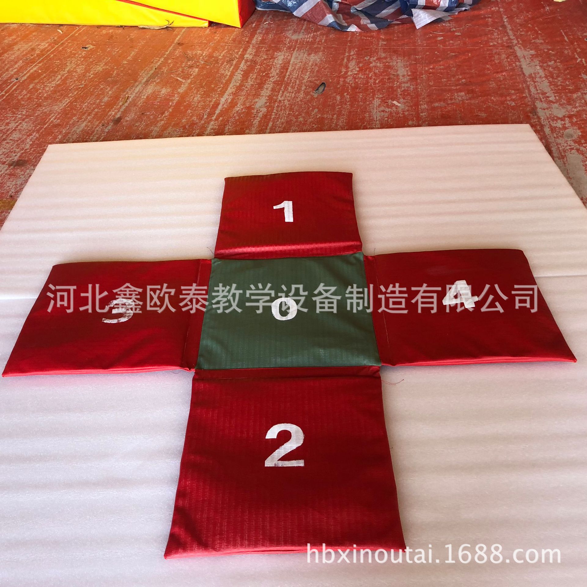 儿童早教器材儿童数字十字跳垫小小运动馆早教垫子小跳垫尺寸可订