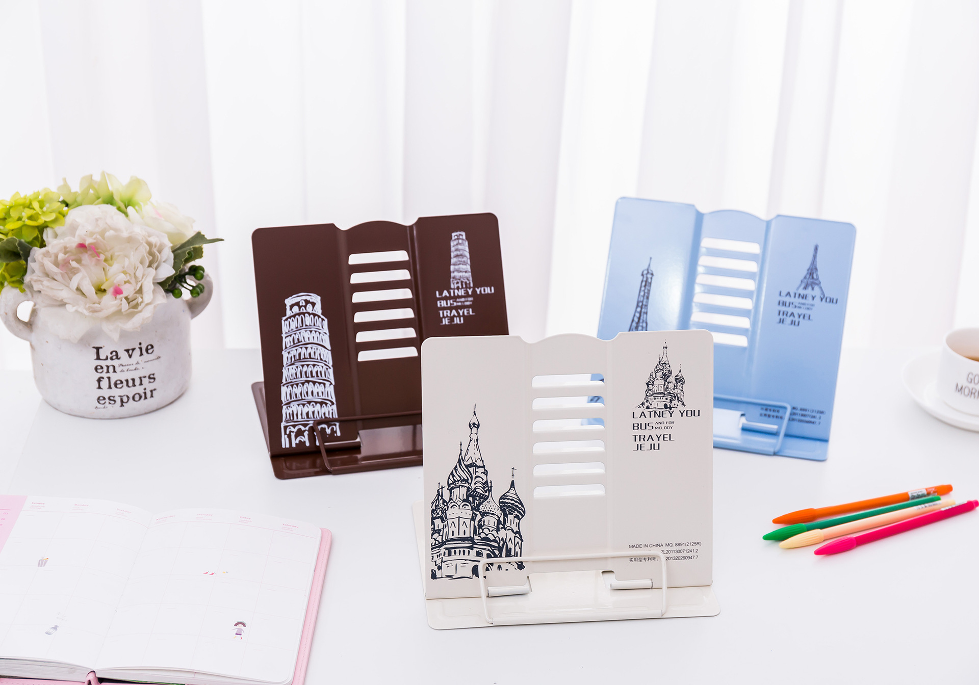 爆款学生桌面看书架护眼阅读架可折叠金属卡通书立架可来图片定制