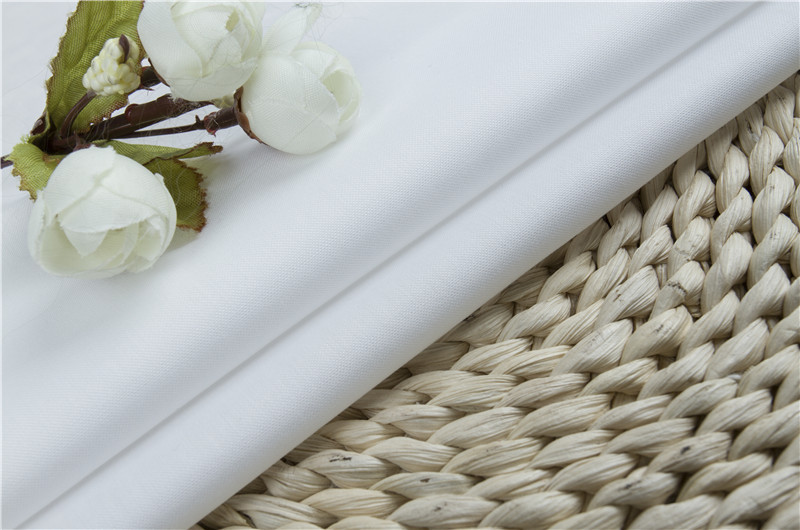 现货全棉80/2白色牛津纺液氨免烫衬衫面料 商务衬衣布料 56-188