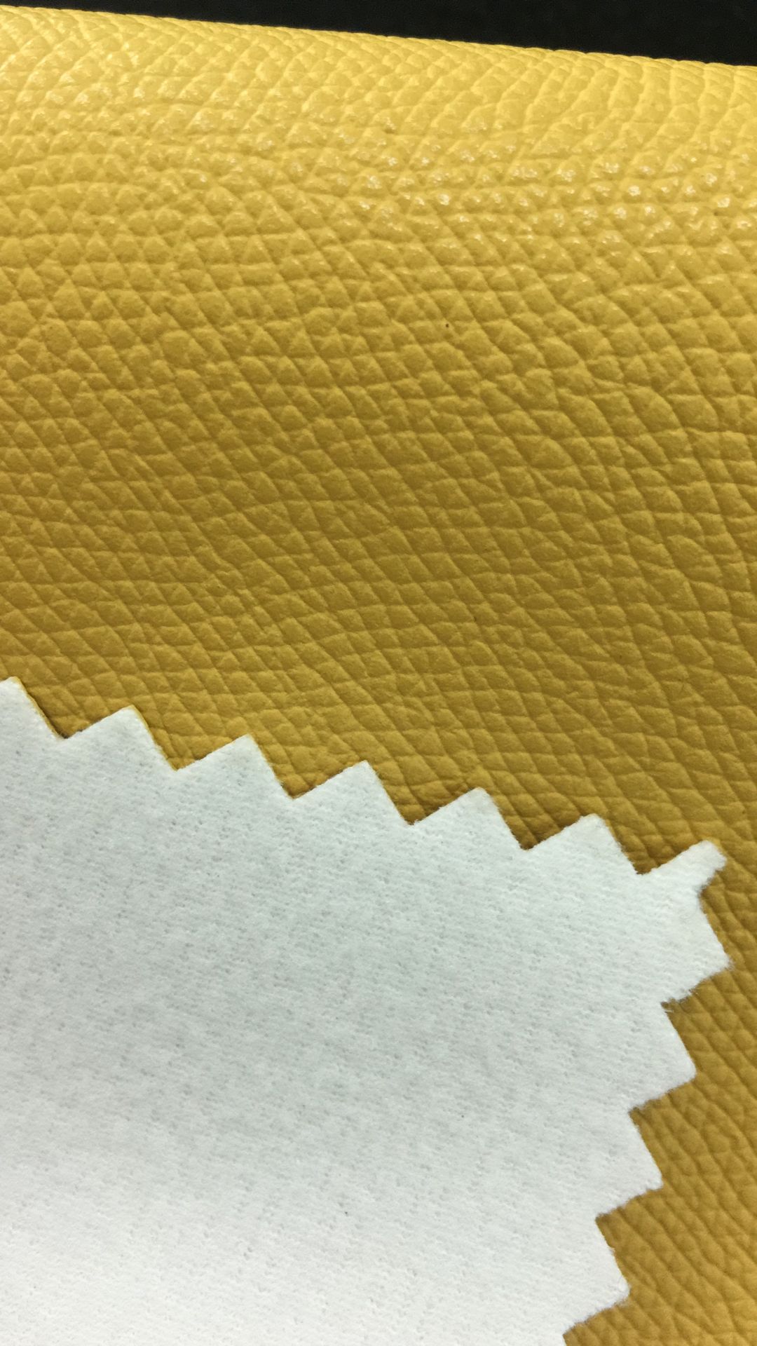 水性pu革 包材 箱包革 waterborne case leather 1.0-1.2mm