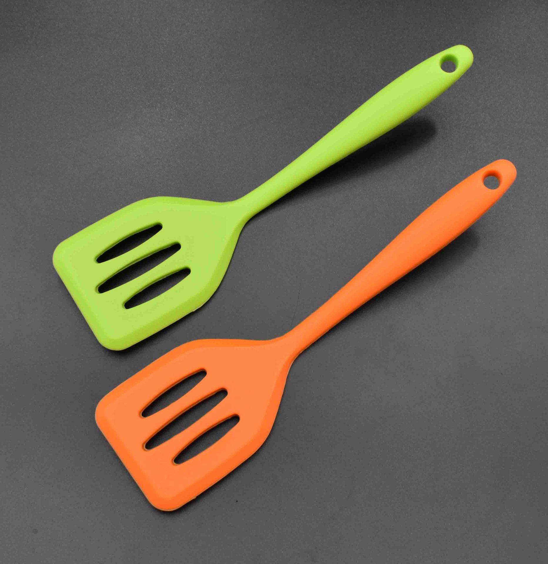 现货 迷你一体式不粘锅专用小号21cm食品级硅胶漏铲 厨房煎铲