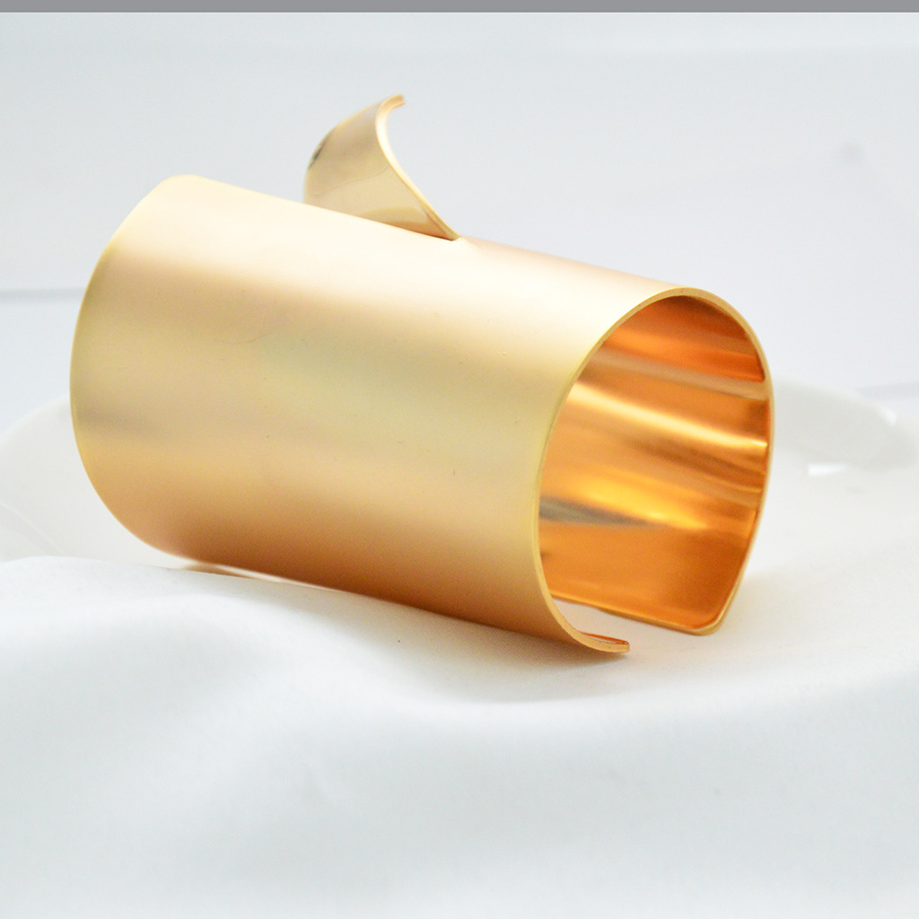 2018新款欧美高档宽手镯铜电镀真金哑色时尚手镯 开口金属 定制