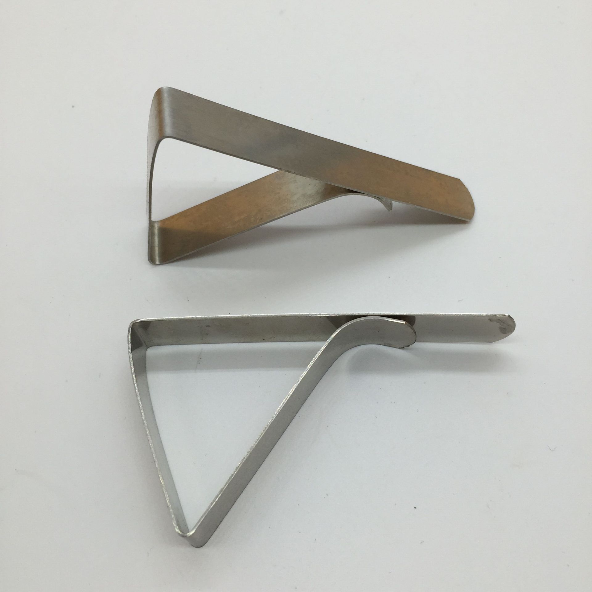 厂家生产金属桌布夹餐桌巾夹子不锈钢桌套夹子台布夹