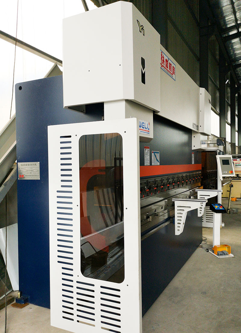 快速折弯钣金专用,高端数控多轴自动,40t1500全自动数控折弯机