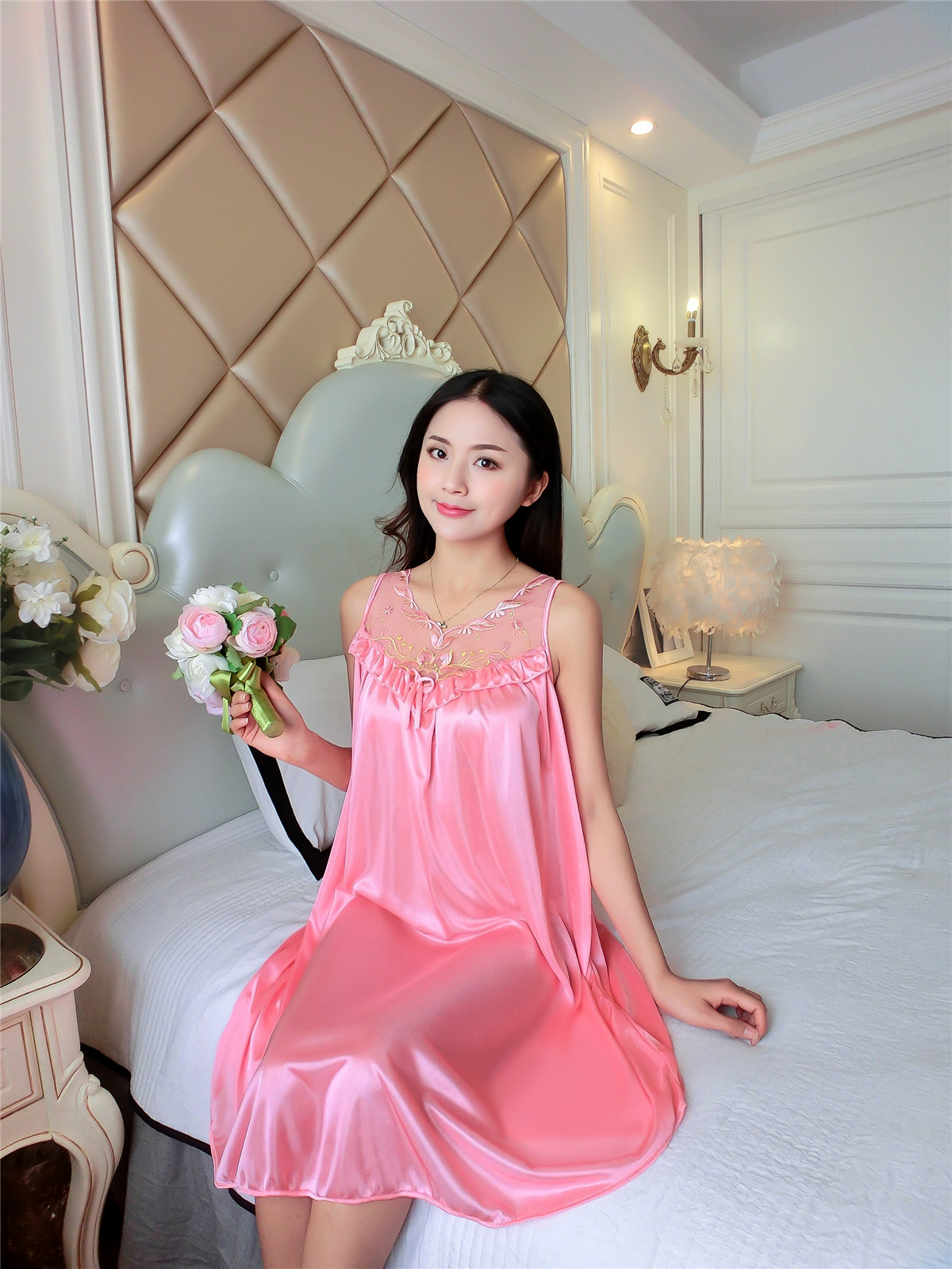 2018新款冰丝睡裙女士蕾丝花边加长款大码薄款睡衣女夏季凉爽睡裙