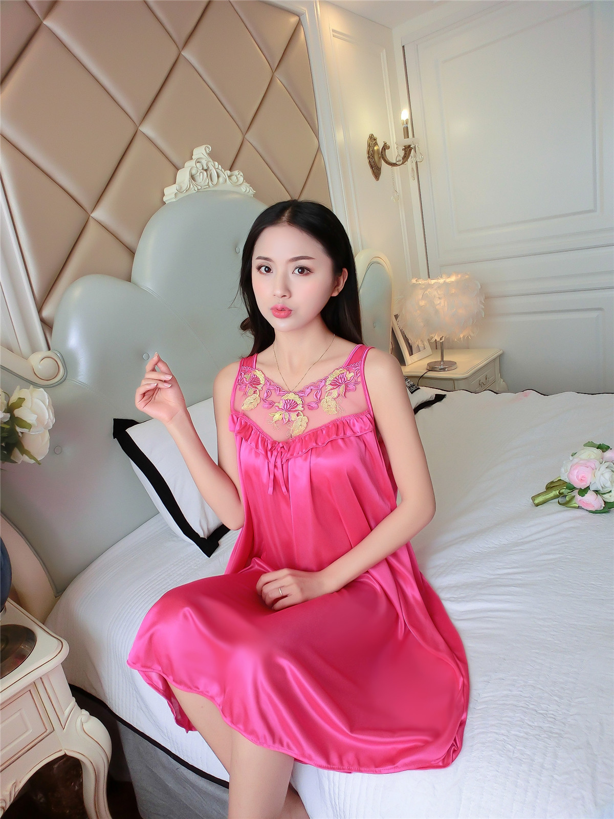 夏季冰丝女士情趣短袖睡裙睡衣性感v领睡裙