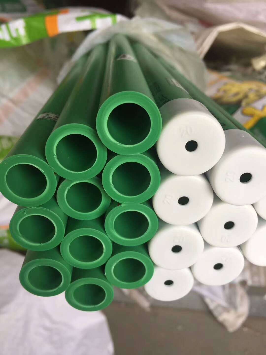 批发ppr水管 冷热水管 优质家装自来水管材管件 日丰ppr管