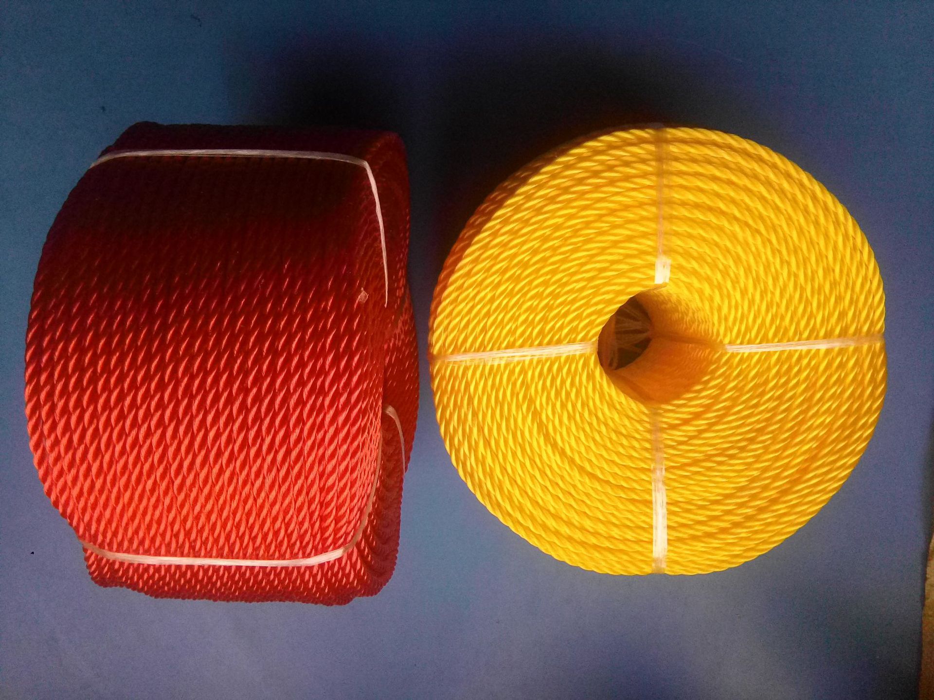 厂家生产塑料绳三股绳编织绳 pe绳子pp三股绳单丝绳质量好价格低