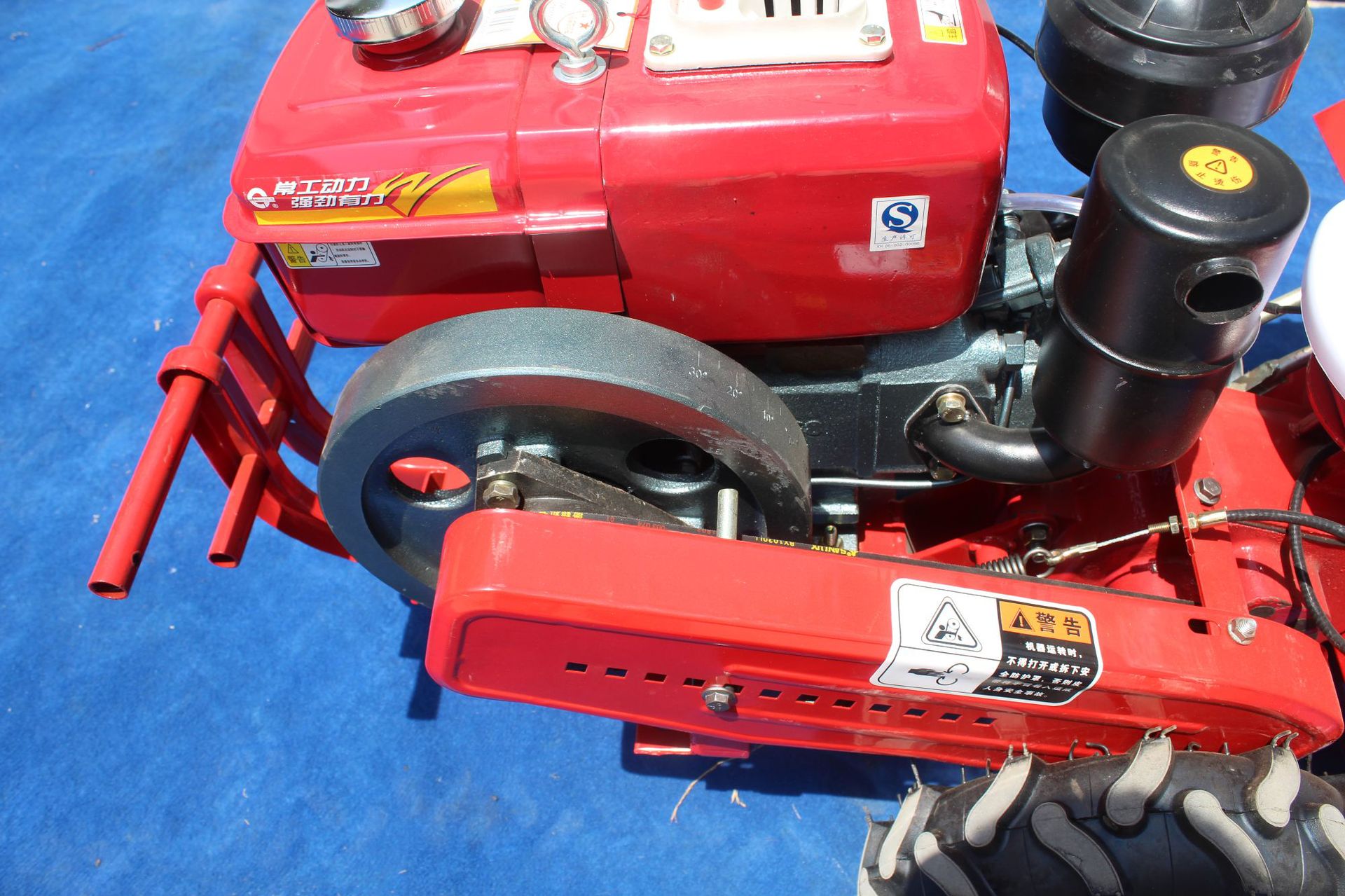 农田果园微型开沟机定制四驱后旋二代微耕机柴油水冷厂家直销